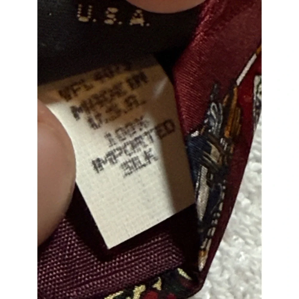 Tabasco Mens Silk Tie Burgundy Golf Bag Clubs Novelty Made in USA WPL 4075